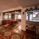 شقة The House! Large Terrace & Bars! Traveller Awards 2024-2025-2026 *