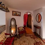 The House! Large Terrace & Bars! Traveller Awards 2024-2025-2026 شقة *